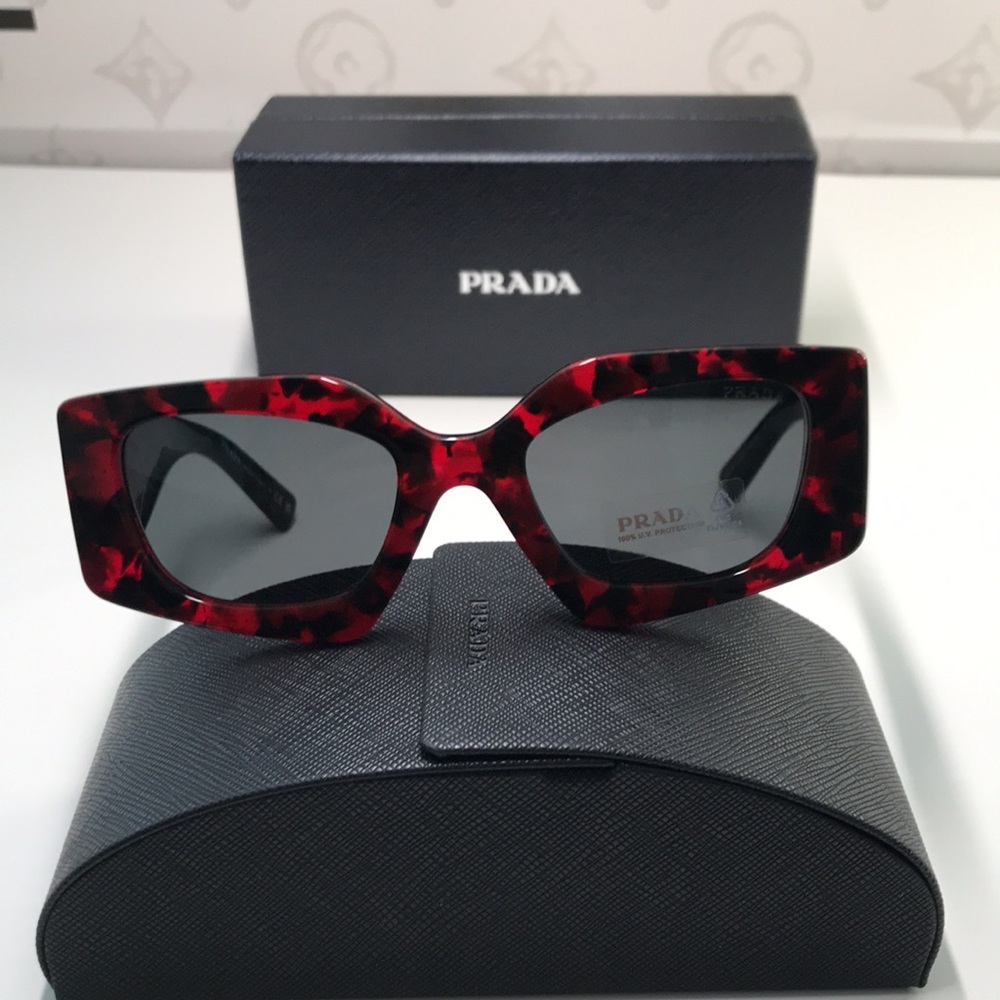 New Authentic Prada Red Tortoise Shell Sunglasses - Picture 16 of 17